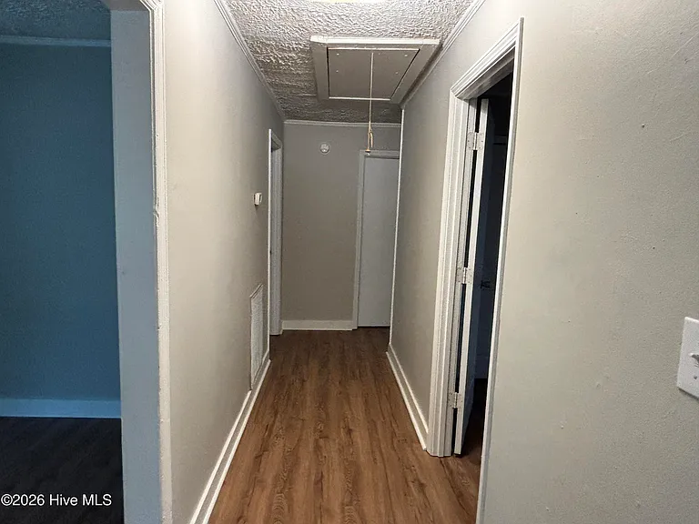 2455 Quewhiffle Rd — Photo 3