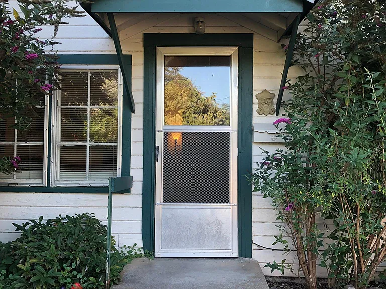 NW 3rd St — Photo 2