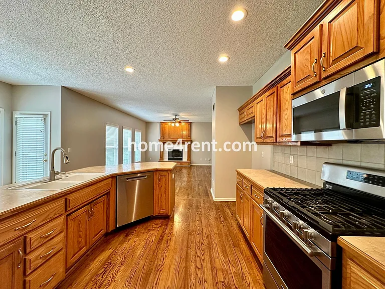 17825 W 160th St — Photo 25