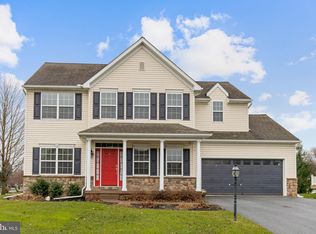 60 Silver Birch Dr, Lancaster, PA 17602