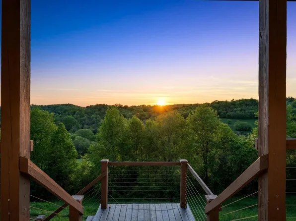 231 Wolf Ridge Ln, Lynchburg, TN 37352