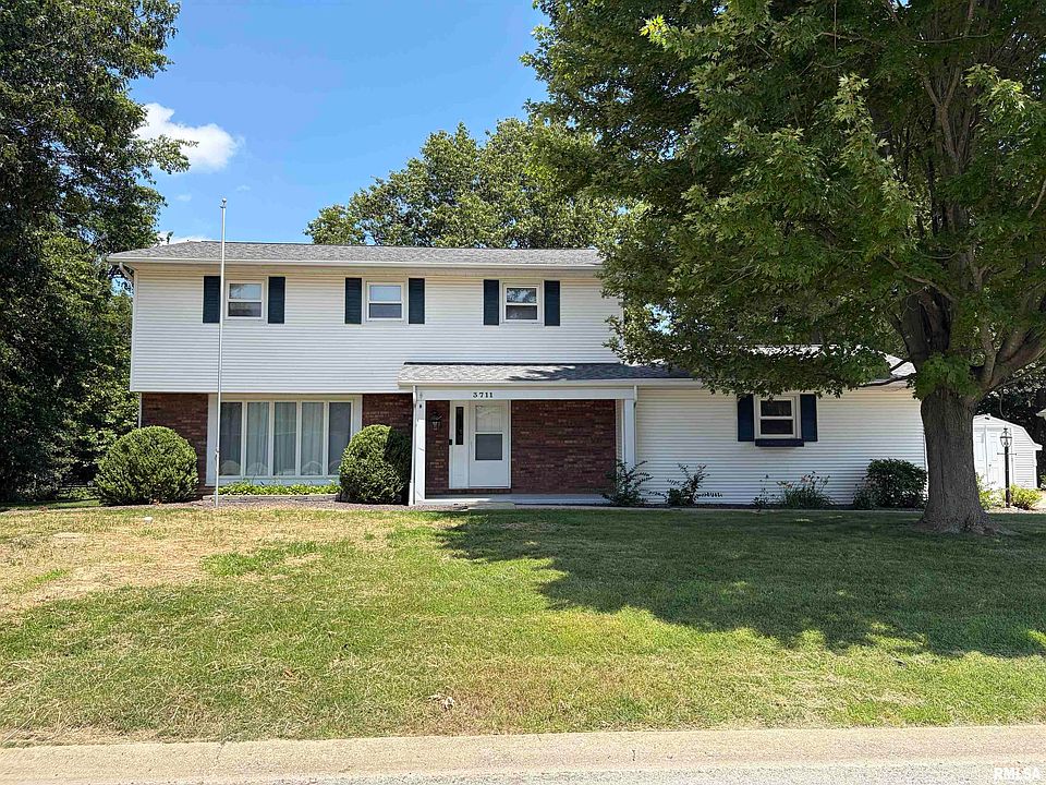 1st image of 3711 Oakwood Cir