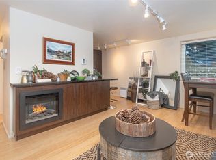 6501 24th Ave NW APT A, Seattle, WA 98117