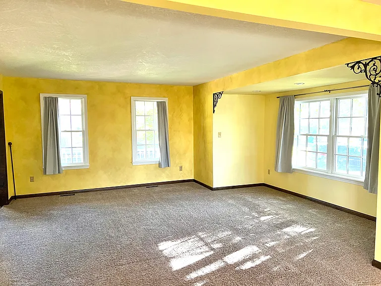 1013 S Cedar St — Photo 9