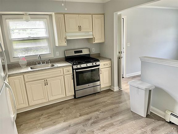 5th image of 26 Lancaster Rd Floor 1