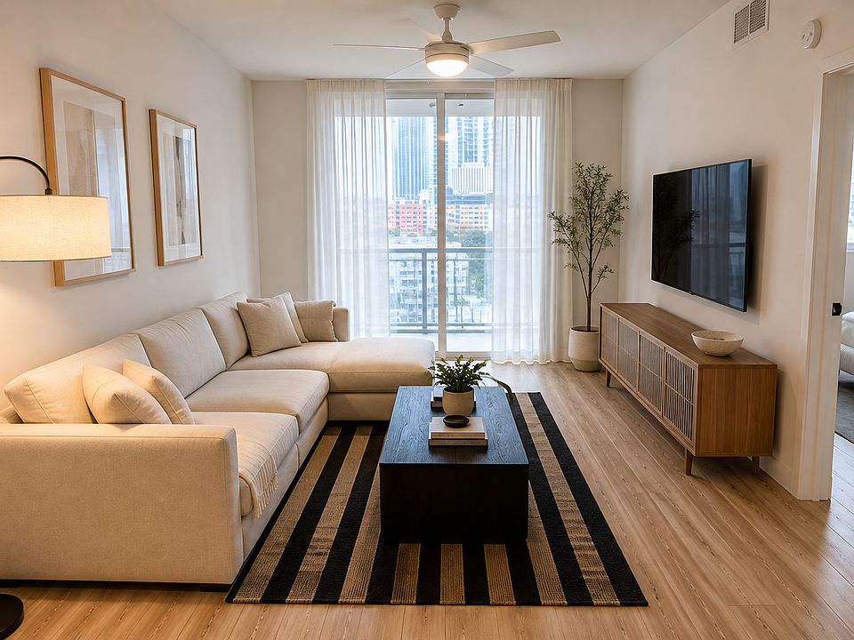 1st image of 300 SW 4th Ave #0
