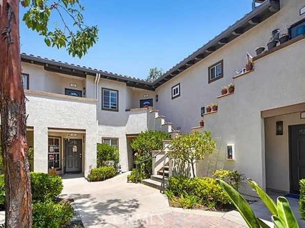 30 Via Jolitas, Rancho Santa Margarita, CA 92688