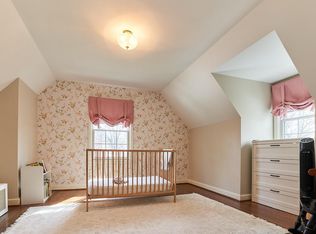 2718 Kent Rd, Columbus, OH 43221