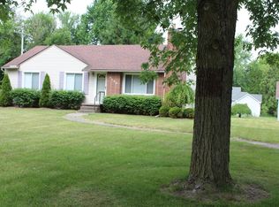 9090 Gotts Ct, Willis, MI 48191