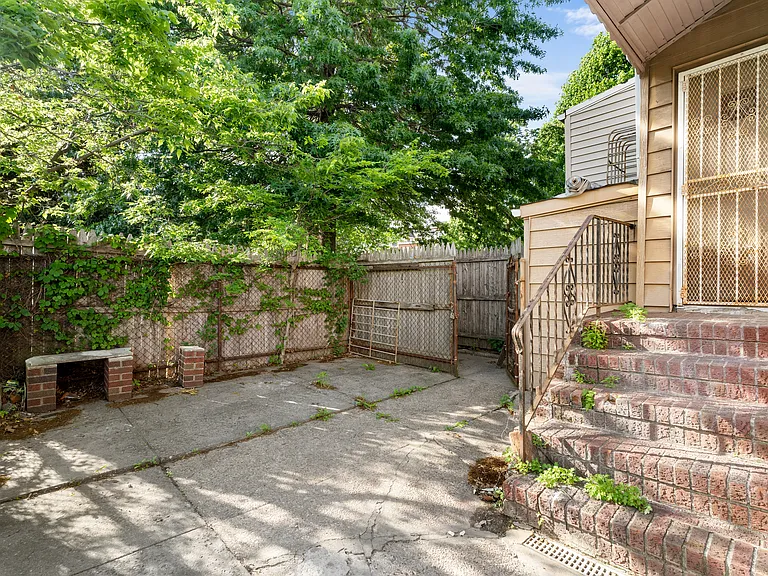 163 Summit Ave — Photo 27