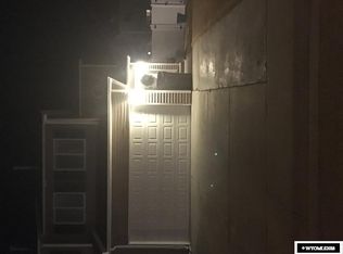 520 Rampart Dr, Rock Springs, WY 82901