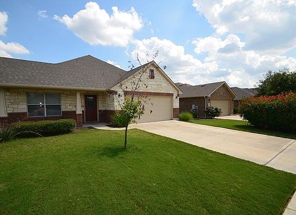 2nd image of 2420 Ericanna Ln