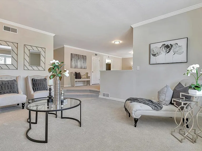 121 Saint Philip Ct — Photo 10