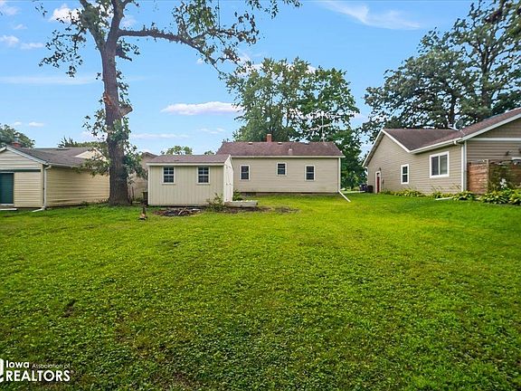 2nd image of 626 17th Ave