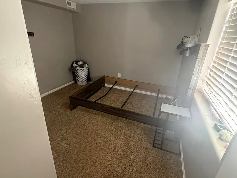 4318 Golden Leaf Cir — Photo 10