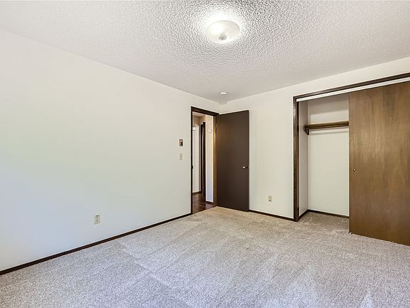 5th image of 10708 Stone Ave N #10708