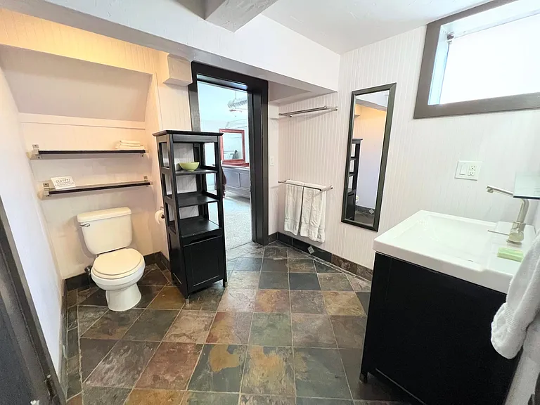 2520 Jefferson Ave — Photo 38