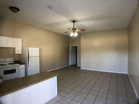 2nd image of 1410 Marlton St #5