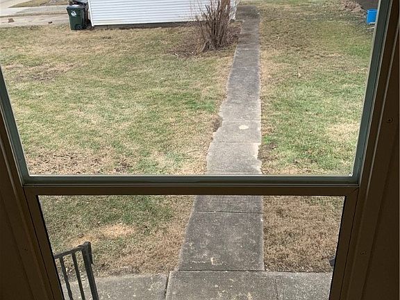 3rd image of 222 School St
