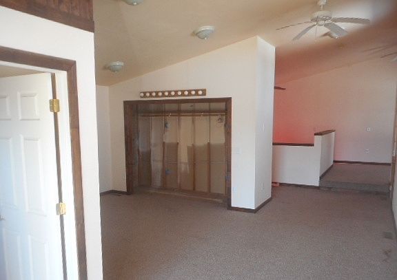 4th image of 145 SE Railroad Ave