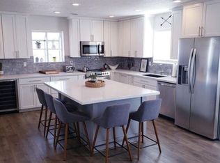 10550 E Sundance Ln, Cornville, AZ 86325