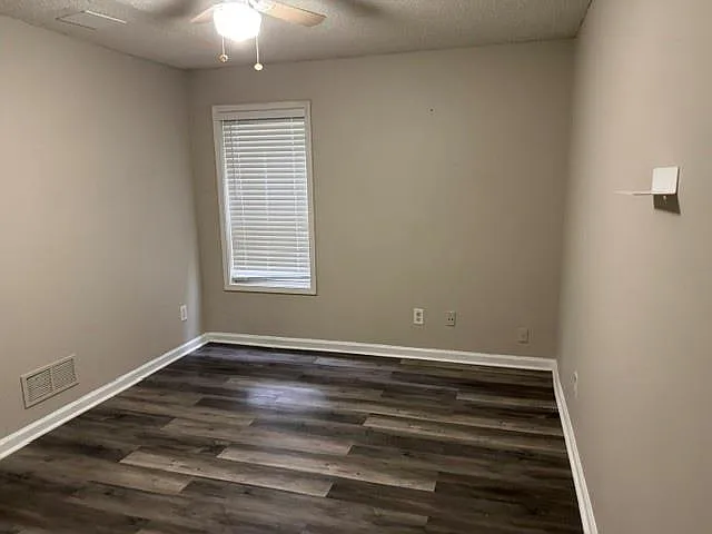 5920 April Dr — Photo 26
