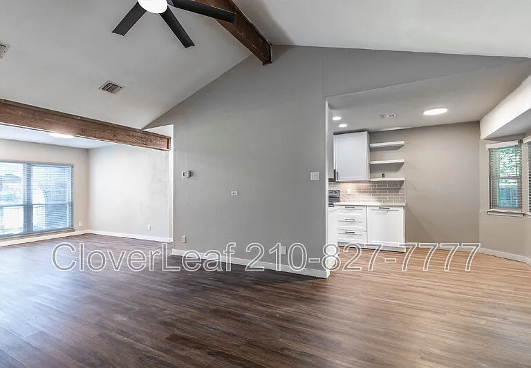 1031 Ericson St — Photo 13