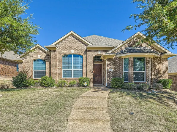 425 Castle St, Desoto, TX 75115