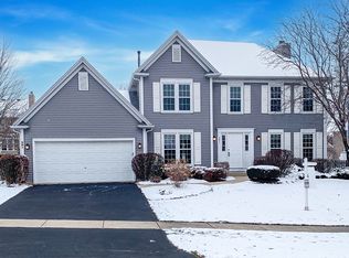 591 Meadowview Dr, West Chicago, IL 60185