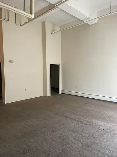 937 Broadway St Photo 1