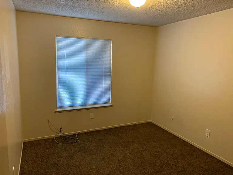 742 Ponce De Leon Ave — Photo 8