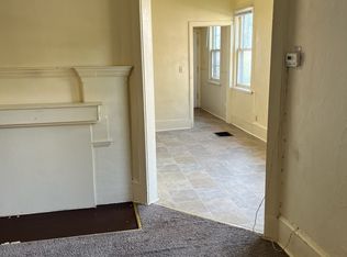 1009 N Court St, Rockford, IL
