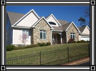 937 Town N Country Dr, Wilkesboro, NC 28697