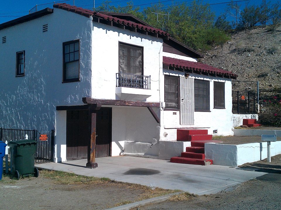 1st image of 415 La Mesa Way