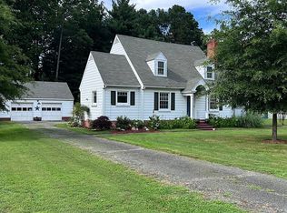 7589 Richmond Rd, Warsaw, VA 22572