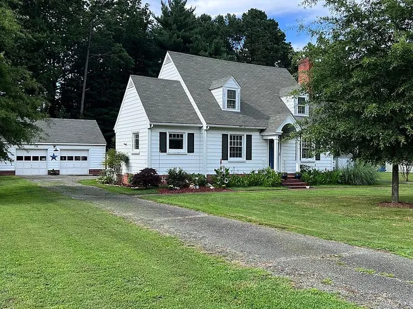 7589 Richmond Rd, Warsaw, VA 22572