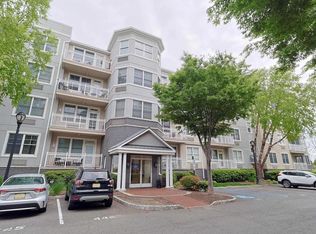 15 Enterprise Ct APT 104, Jersey City, NJ 07305