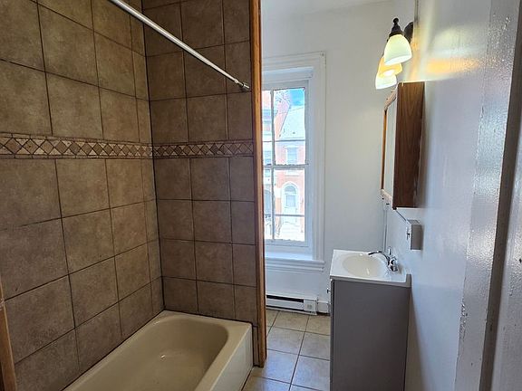 5th image of 316 N 8th St