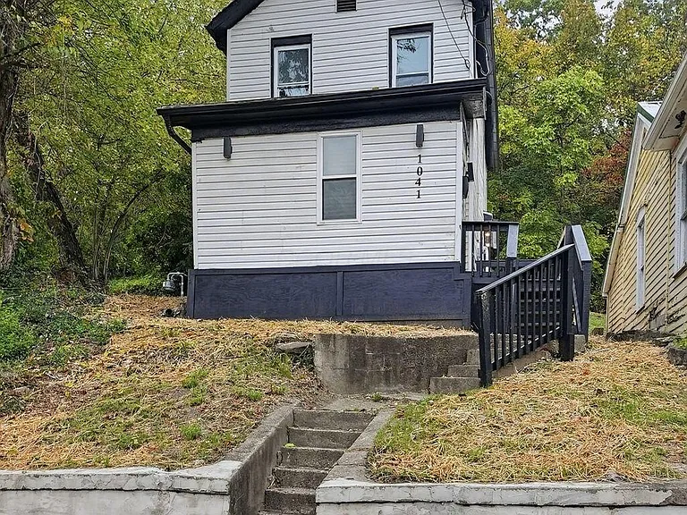 1041 Market St — Photo 1