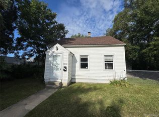 20737 Nummer St, Warren, MI 48089