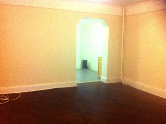 4th image of 50 Livingston St #2A