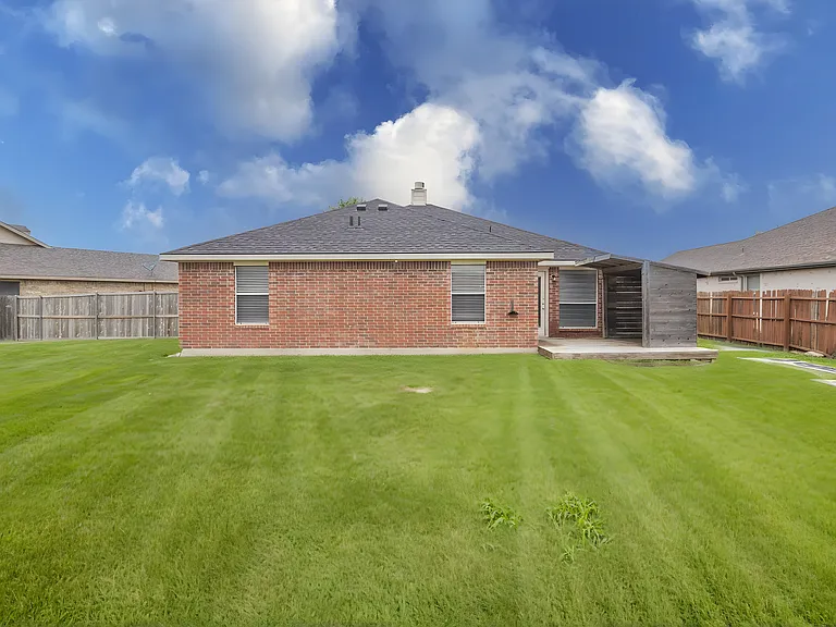 1070 Mellanie Ln — Photo 23