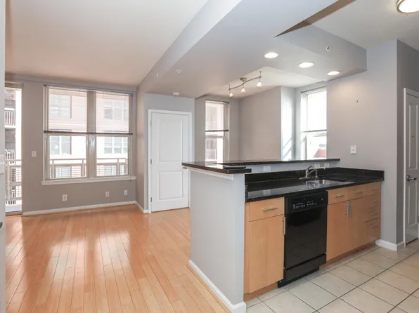 715 6th St NW Unit 601, Washington, DC 20001