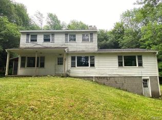 5232 Gulch Rd, Morrisville, NY 13408