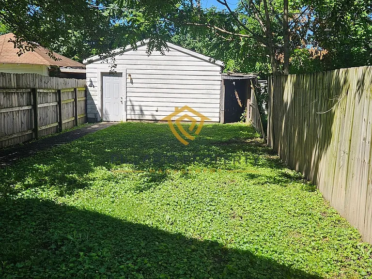 44 S Ewing St — Photo 17
