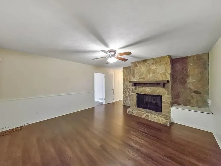 6675 Leisure Trl — Photo 23