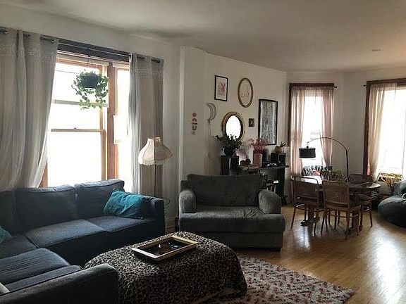 5th image of 2756 N Troy St #1