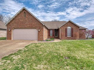 5944 Willow Brook Ct, Newburgh, IN 47630