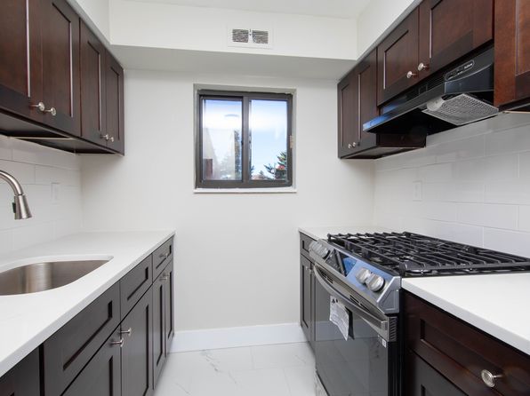 6930 N Broad St #205