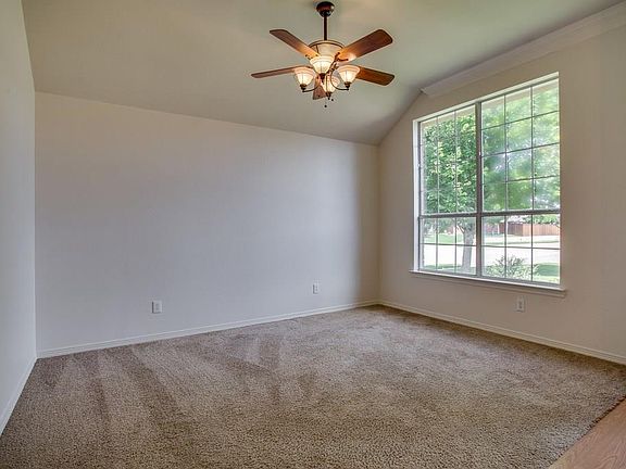 5th image of 1325 Wildflower Ln